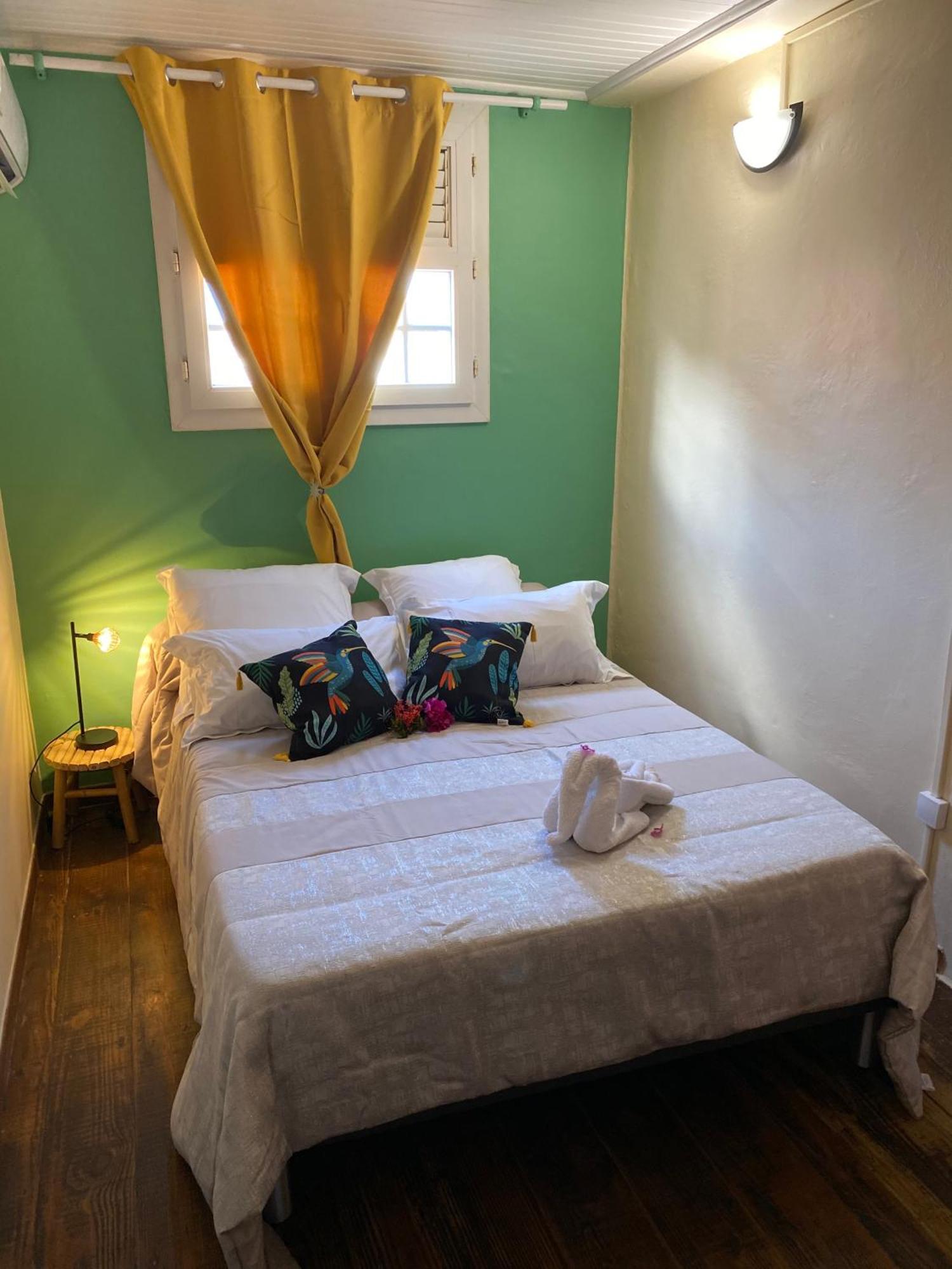Hotel Tante Arlette Grand'Riviere Exterior foto